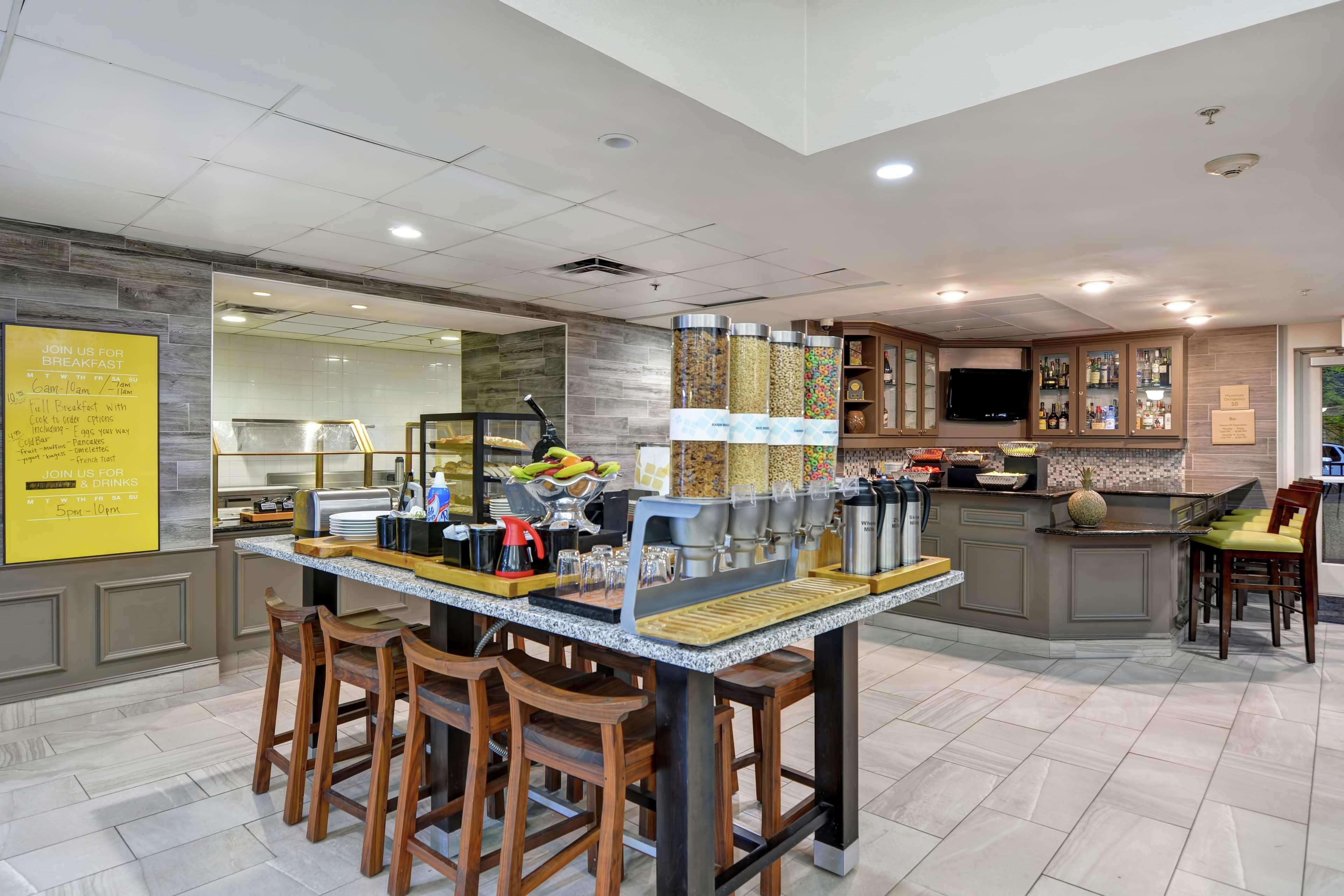 Hilton Garden Inn Hattiesburg Bagian luar foto