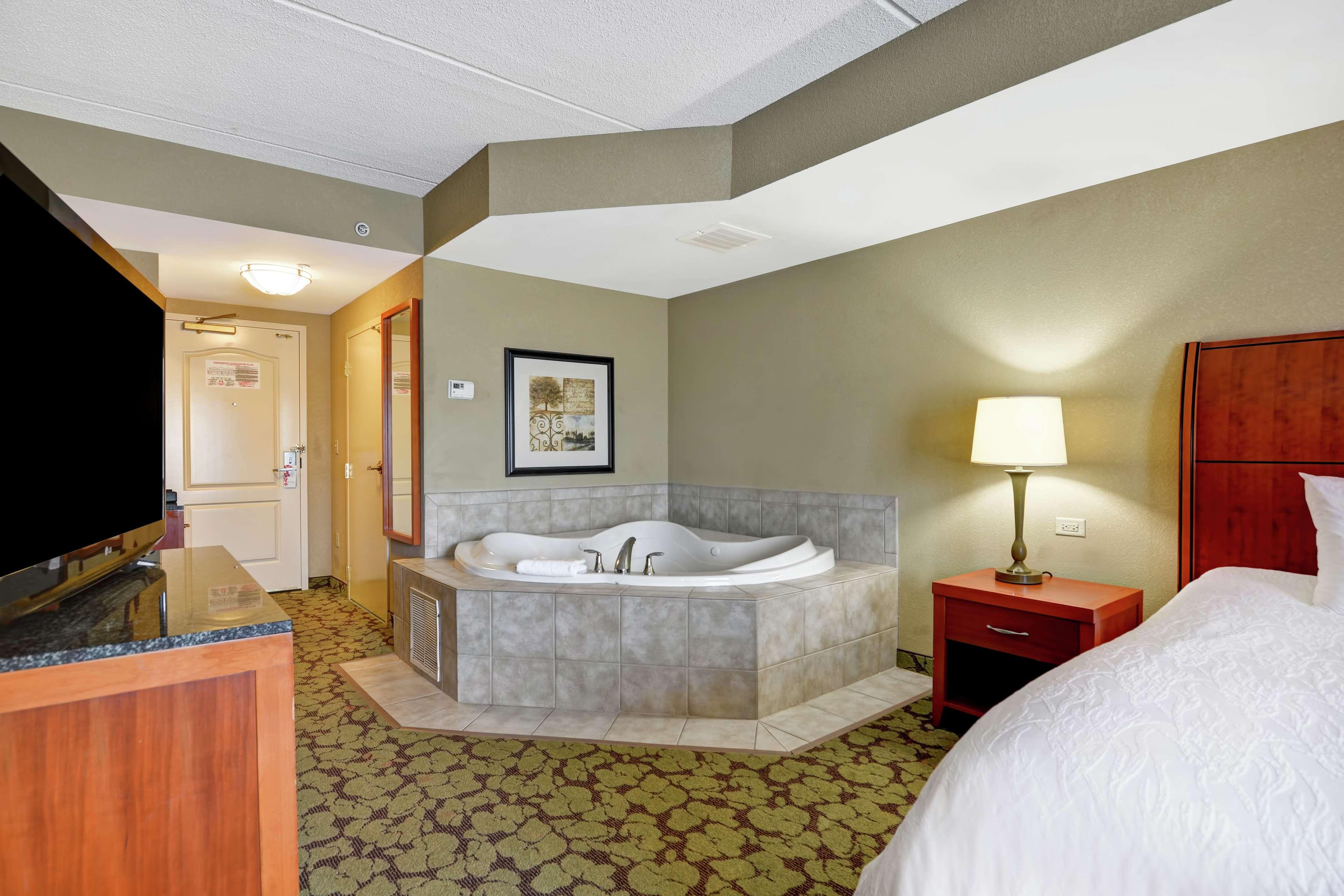 Hilton Garden Inn Hattiesburg Bagian luar foto