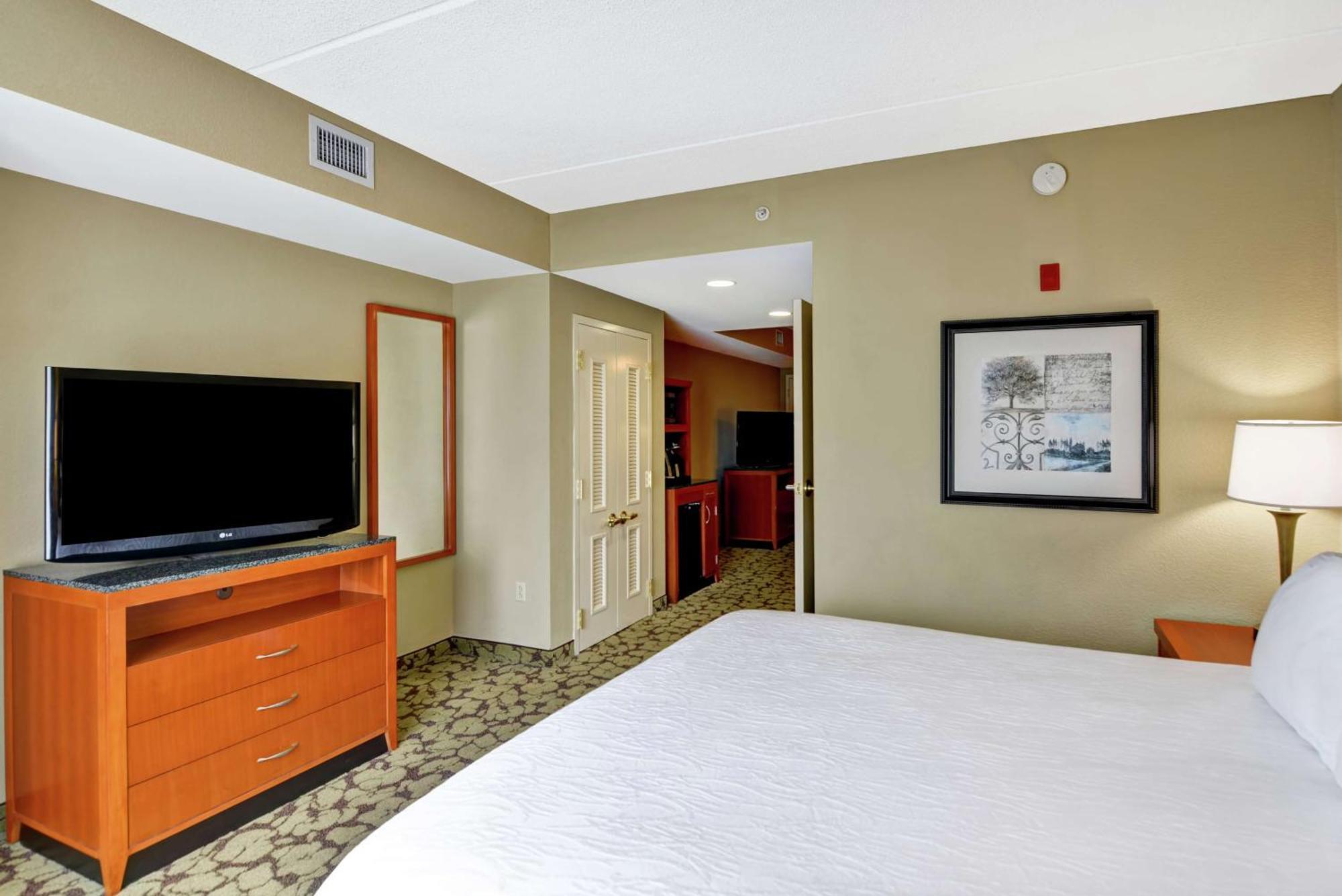 Hilton Garden Inn Hattiesburg Bagian luar foto