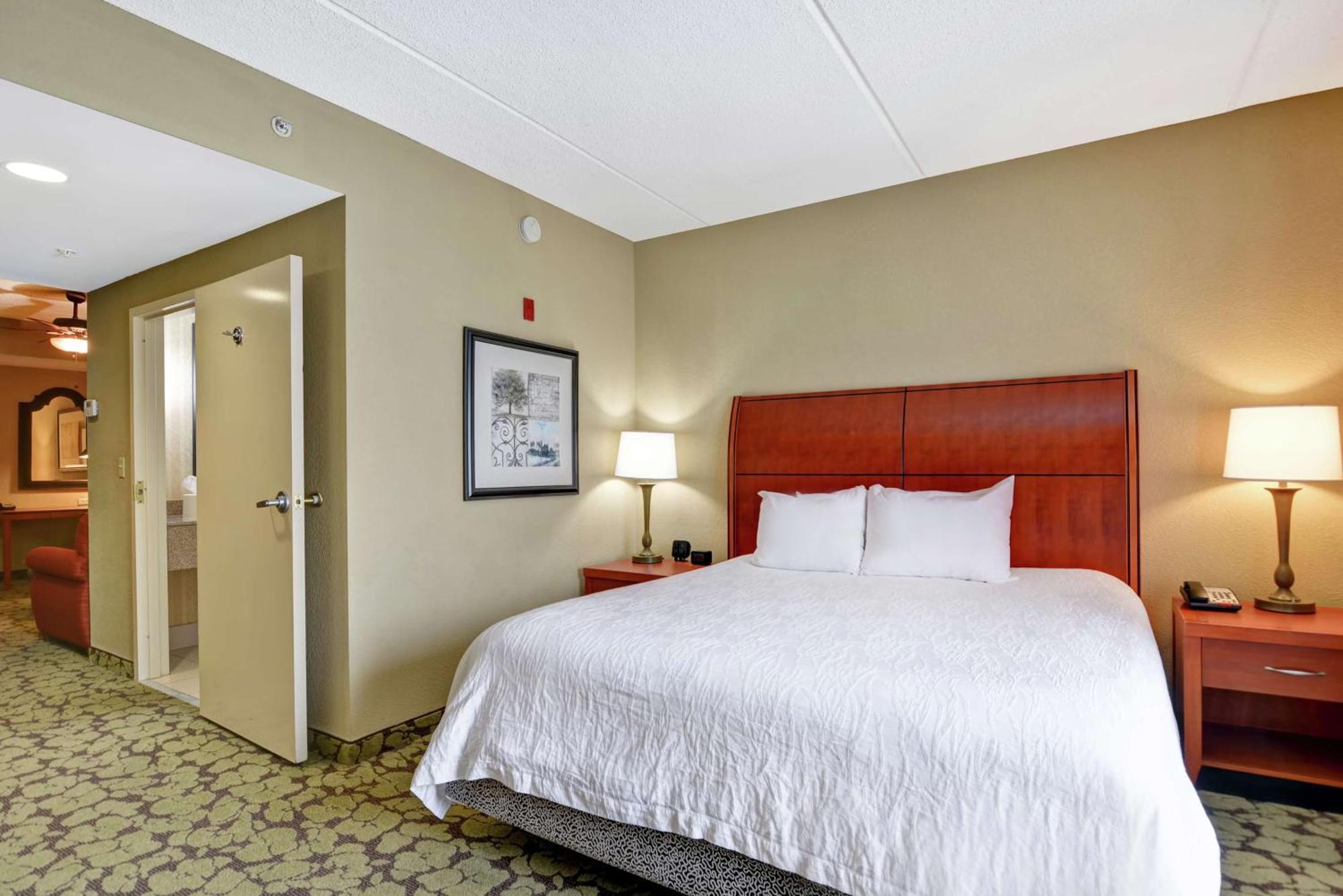 Hilton Garden Inn Hattiesburg Bagian luar foto