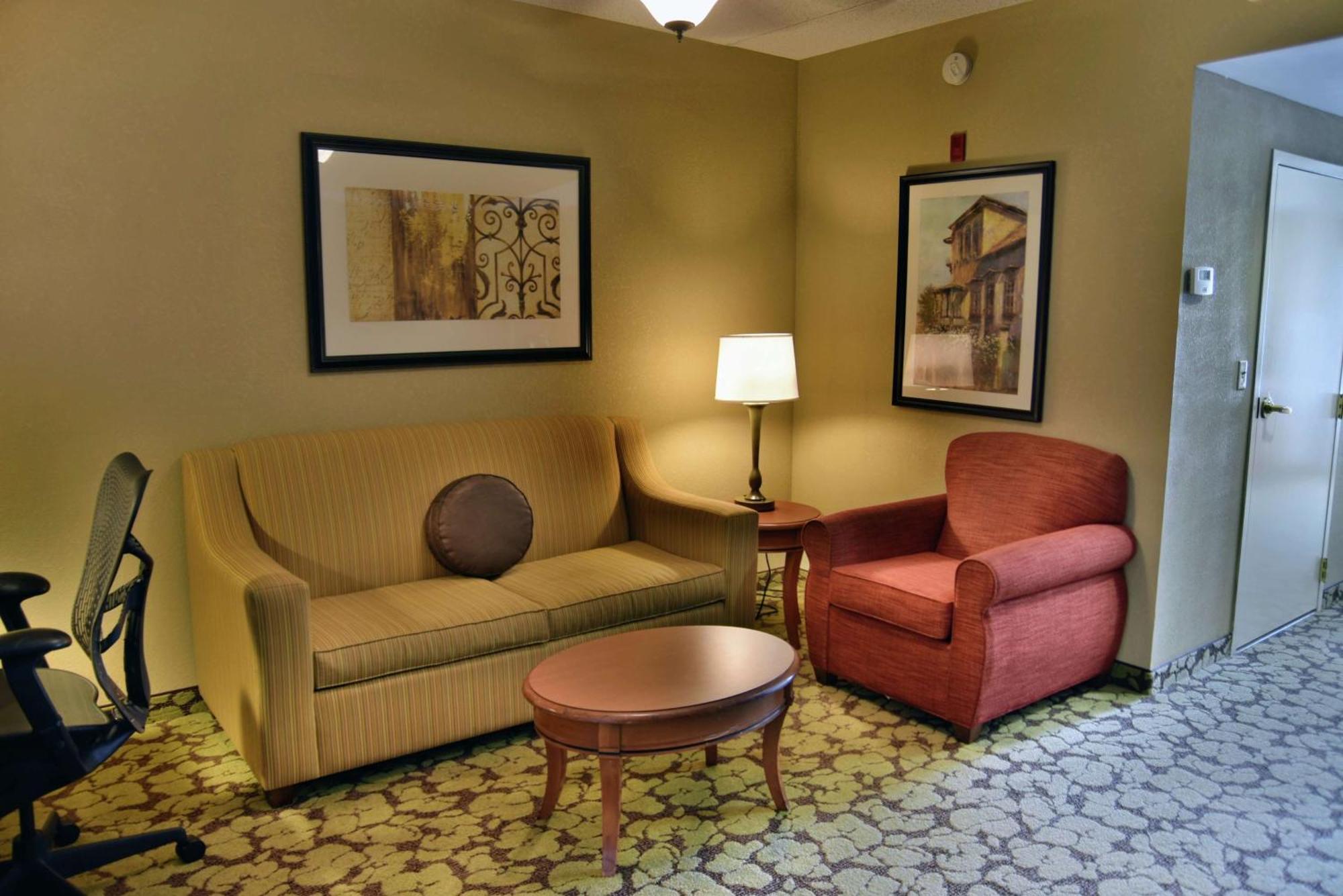 Hilton Garden Inn Hattiesburg Bagian luar foto